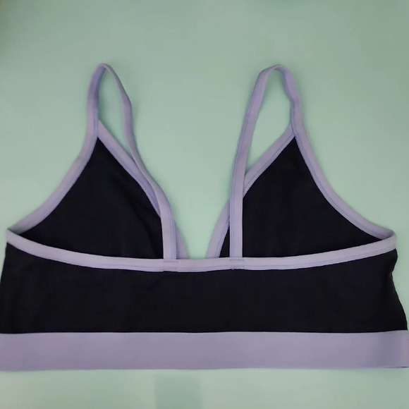 Maidenform Blue Pull Over Bra with Plunging V-Neckline - Picture 3 of 5